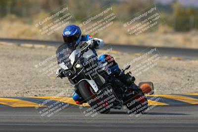 media/Dec-17-2022-SoCal Trackdays (Sat) [[224abd9271]]/Turn 7 Set 1 (1125am)/